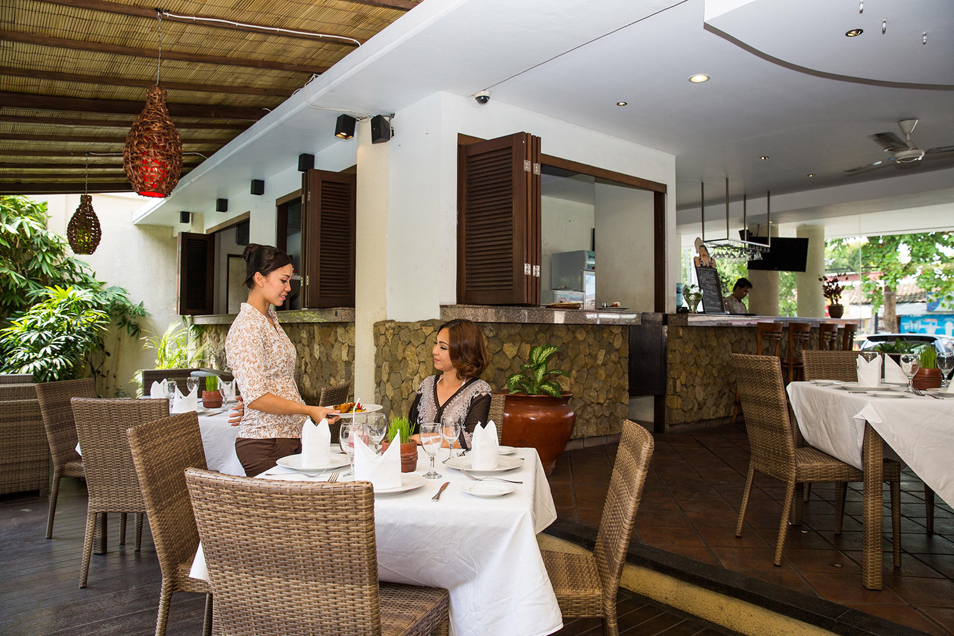 Suris Boutique Hotel Kuta  Exterior photo
