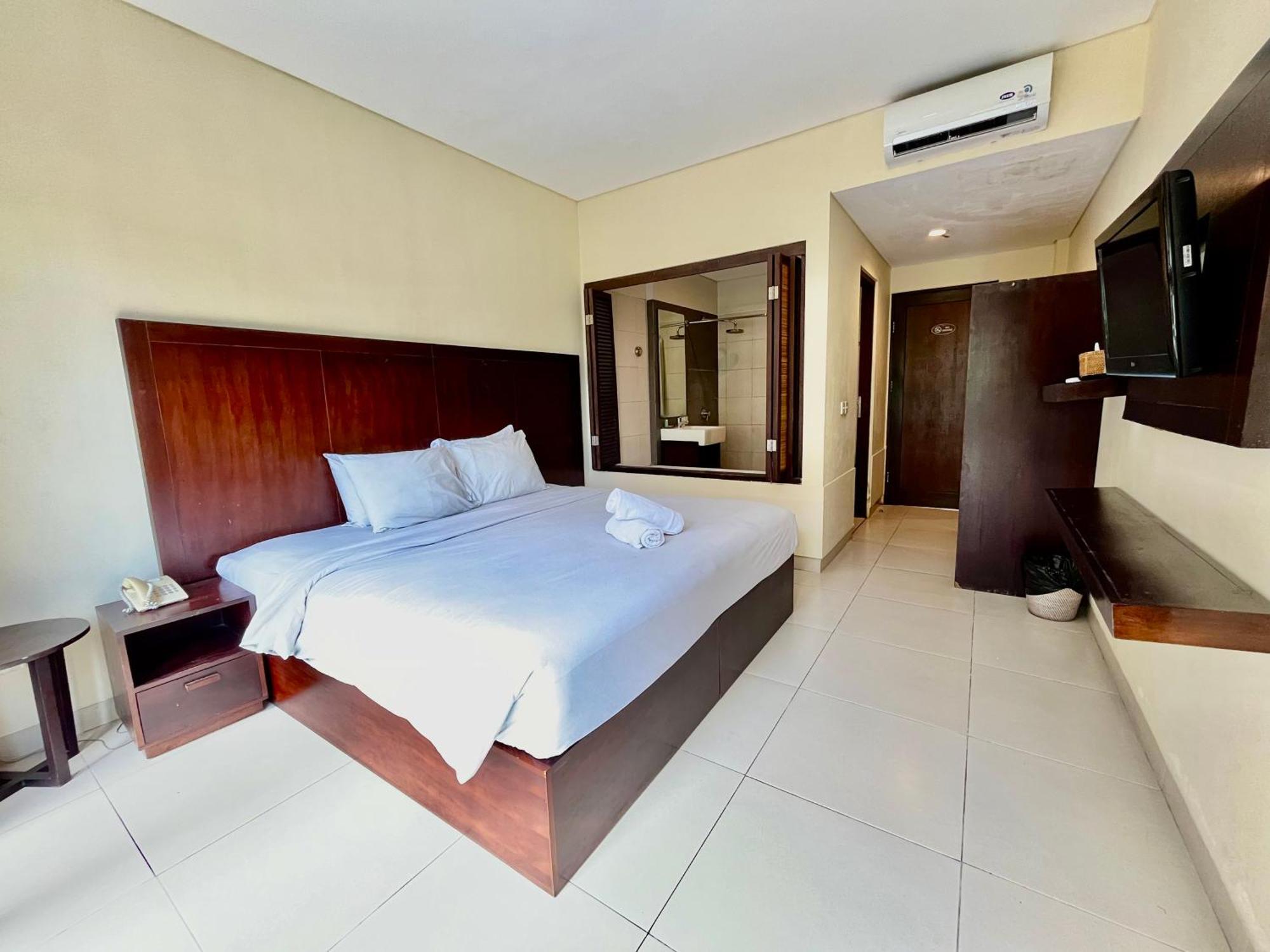 Suris Boutique Hotel Kuta  Exterior photo